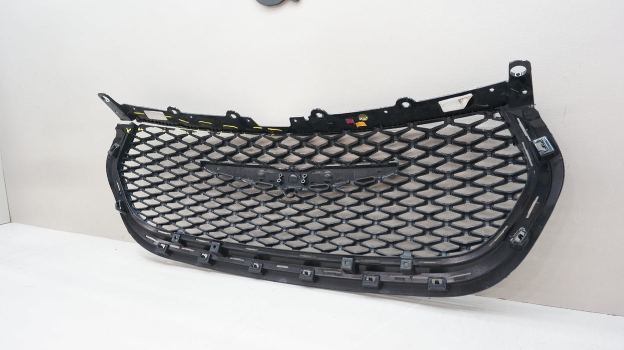 2021-2023 CHRYSLER PACIFICA FRONT BUMPER RADIATOR GRILLE OEM