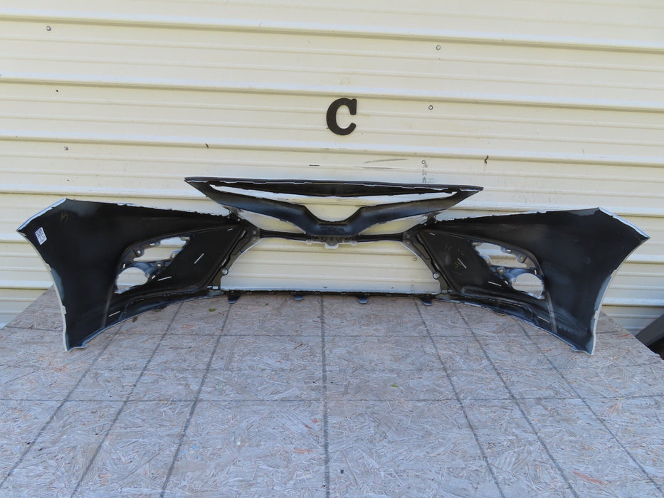 2018-2019 TOYOTA CAMRY SE XSE SEDAN FRONT BUMPER COVER PANEL OEM 52119-06E20