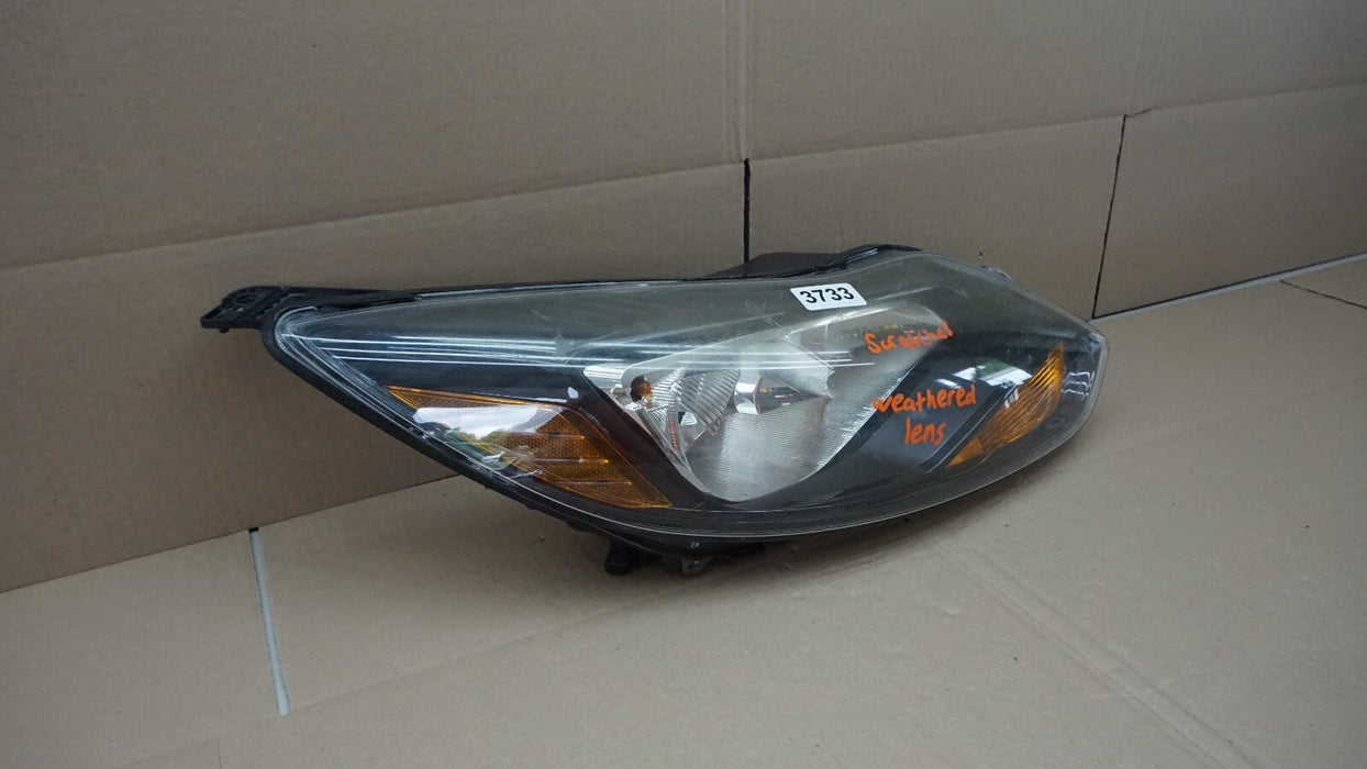 2012-2014 FORD FOCUS FRONT RIGHT PASSENGERS SIDE HEADLIGHT OEM 12 13 14