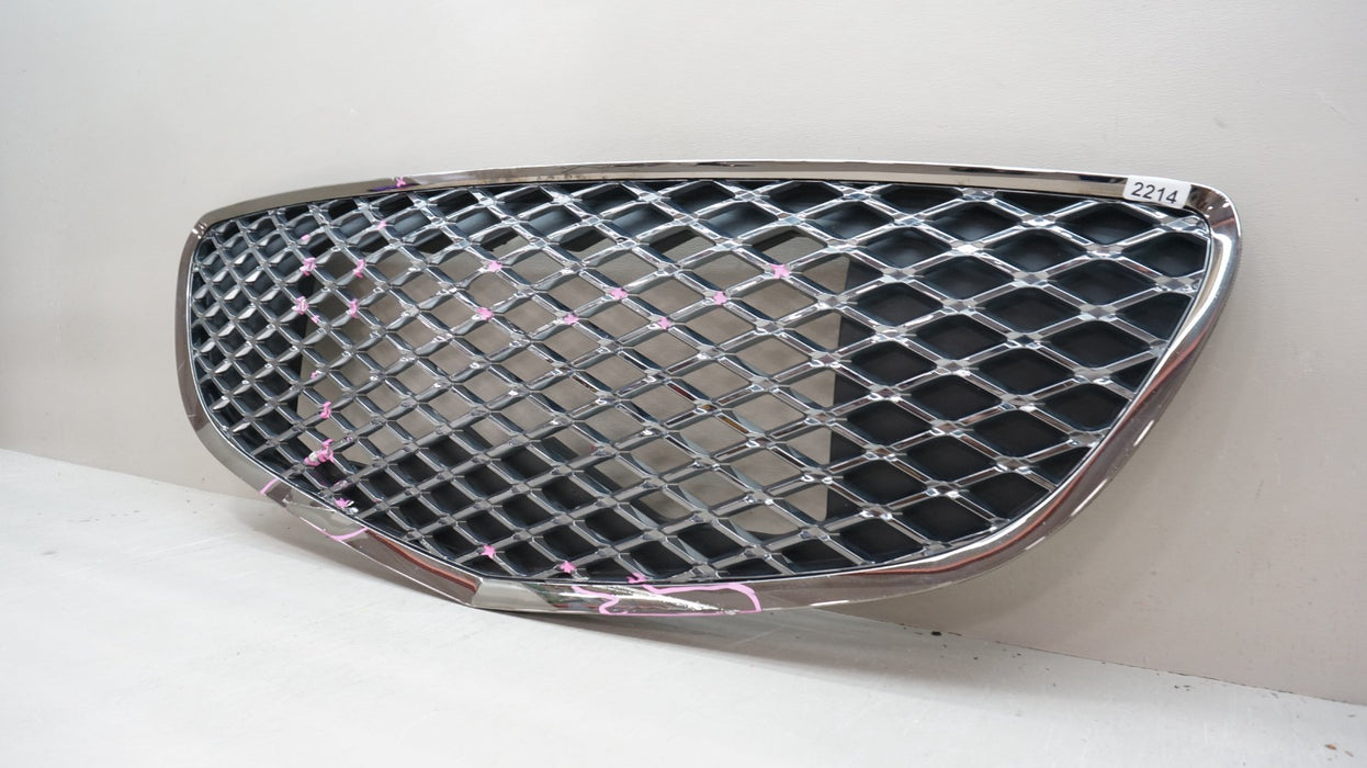 2022-2023 GENESIS GV70 FRONT BUMPER RADIATOR GRILLE OEM 86366-AR700 *DAMAGED*