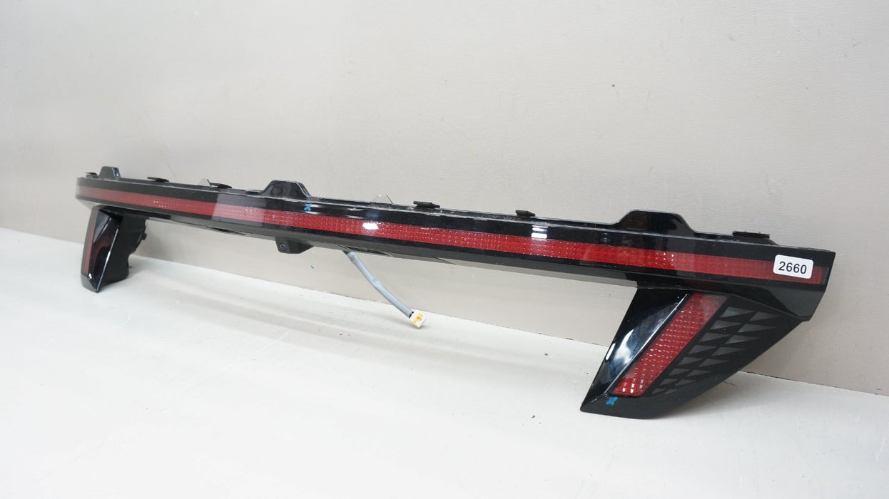 2022-2024 HYUNDAI TUCSON REAR CENTER LED TAIL LIGHT WITH CAMERA OEM