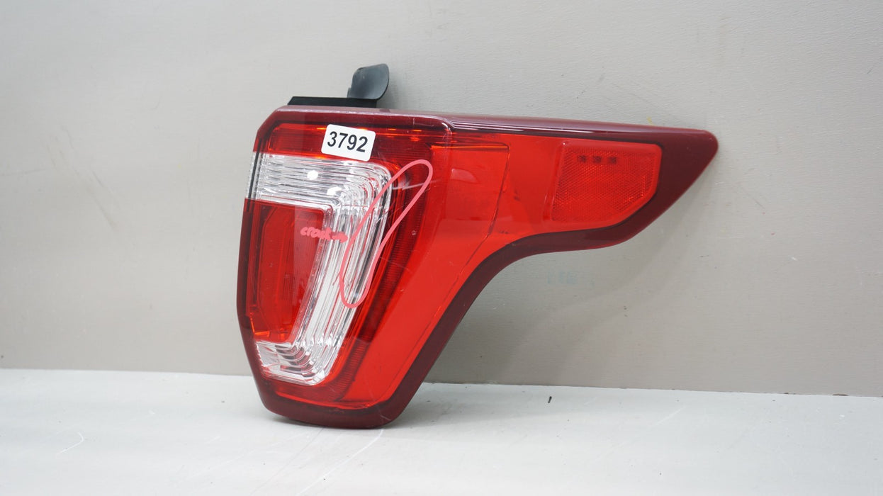 2016-2019 FORD EXPLORER REAR RIGHT PASSENGER SIDE TAIL LIGHT OEM