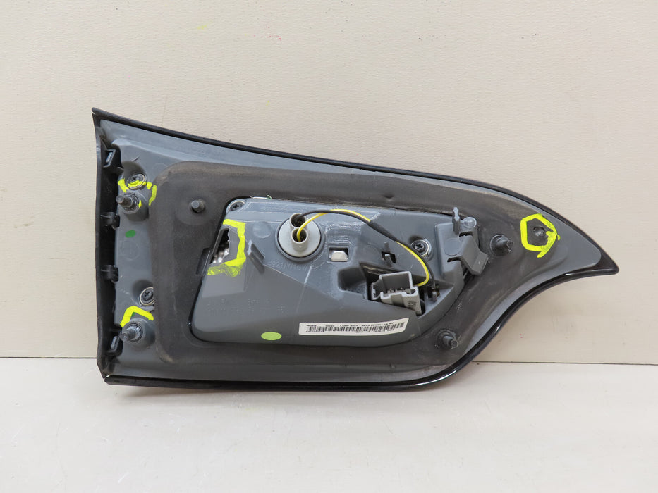 2014-2018 JEEP CHEROKEE REAR RIGHT PASSENGER TAIL LIGHT INNER OEM 68102920AC