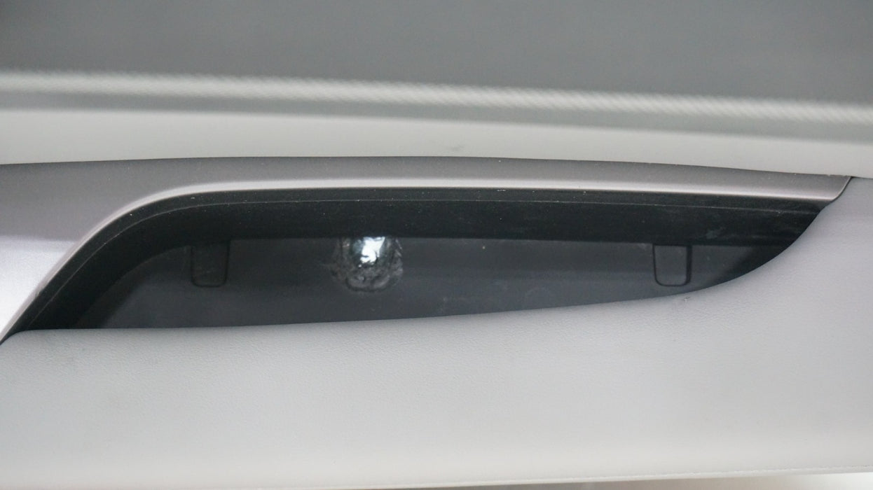 2020-2022 HYUNDAI PALISADE FRONT RIGHT INTERIOR DOOR PANEL OEM 82343-S8000YJY