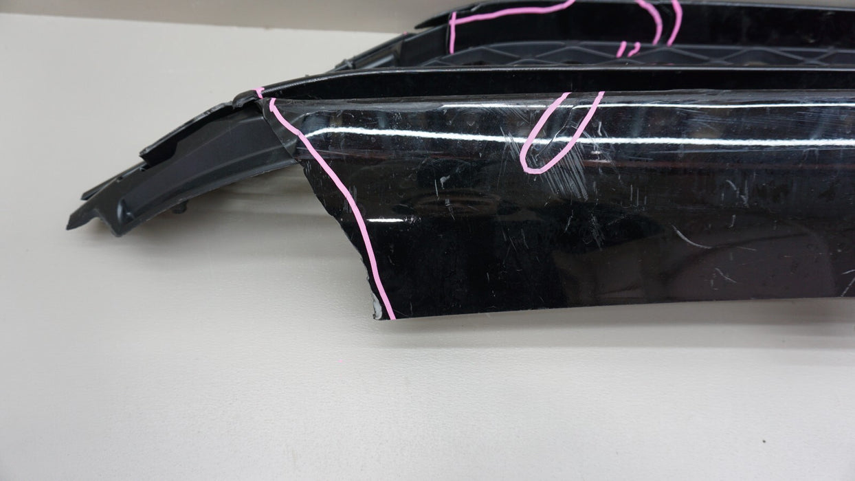 2022-2023 GENESIS GV70 FRONT LOWER GRILLE 86531-AR710 OEM