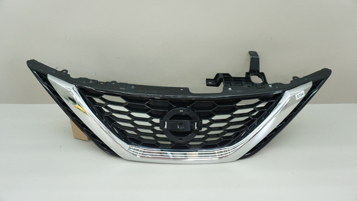2016-2018 NISSAN SENTRA FRONT BUMPER CENTER GRILL GRILLE OEM 623103YU0A-G4