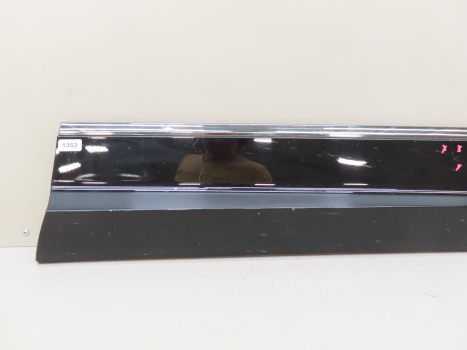 2019-2023 CHEVROLET BLAZER FRONT RIGHT PASSENGER SIDE DOOR LOWER MOLDING OEM