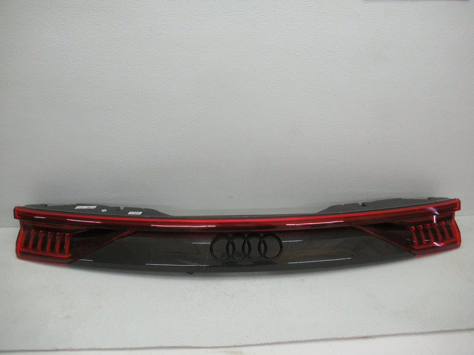 2019 2020 2021 AUDI Q8 RS Q8RS CENTER BRAKE TAIL LIGHT LED CARBON FIBER LAMP OEM