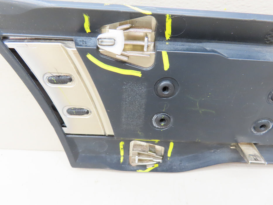 2020-2023 GMC SIERRA 2500 3500 FRONT LEFT DRIVER SIDE FENDER VENT OEM