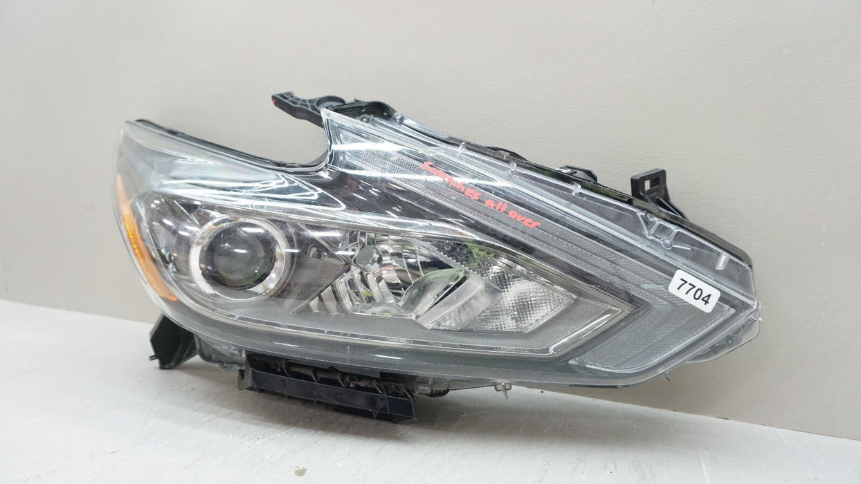 2016-2018 NISSAN ALTIMA FRONT RH RIGHT PASSENGER SIDE HALOGEN HEADLIGHT OEM