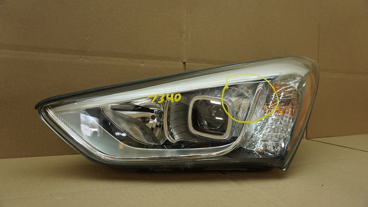 2013-2016 HYUNDAI SANTA FE FRONT LEFT DRIVER SIDE HEADLIGHT HALOGEN OEM