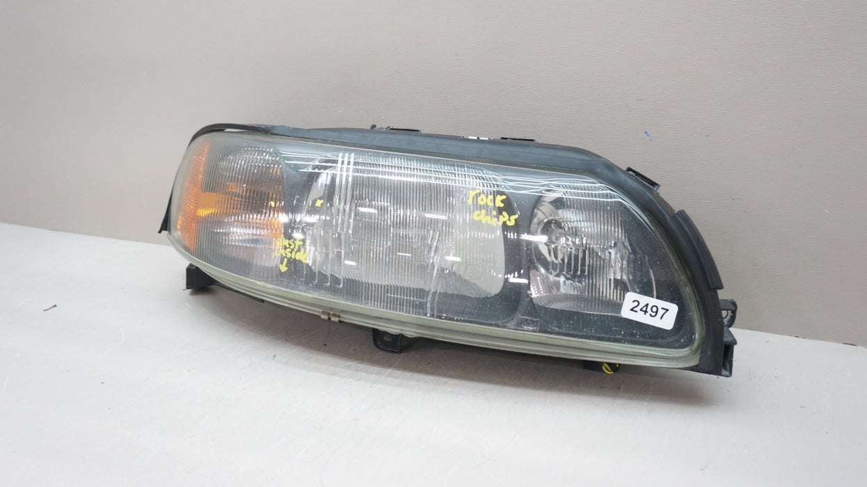 2001-2004 VOLVO S60 FRONT RIGHT PASSENGER SIDE HALOGEN HEADLIGHT OEM