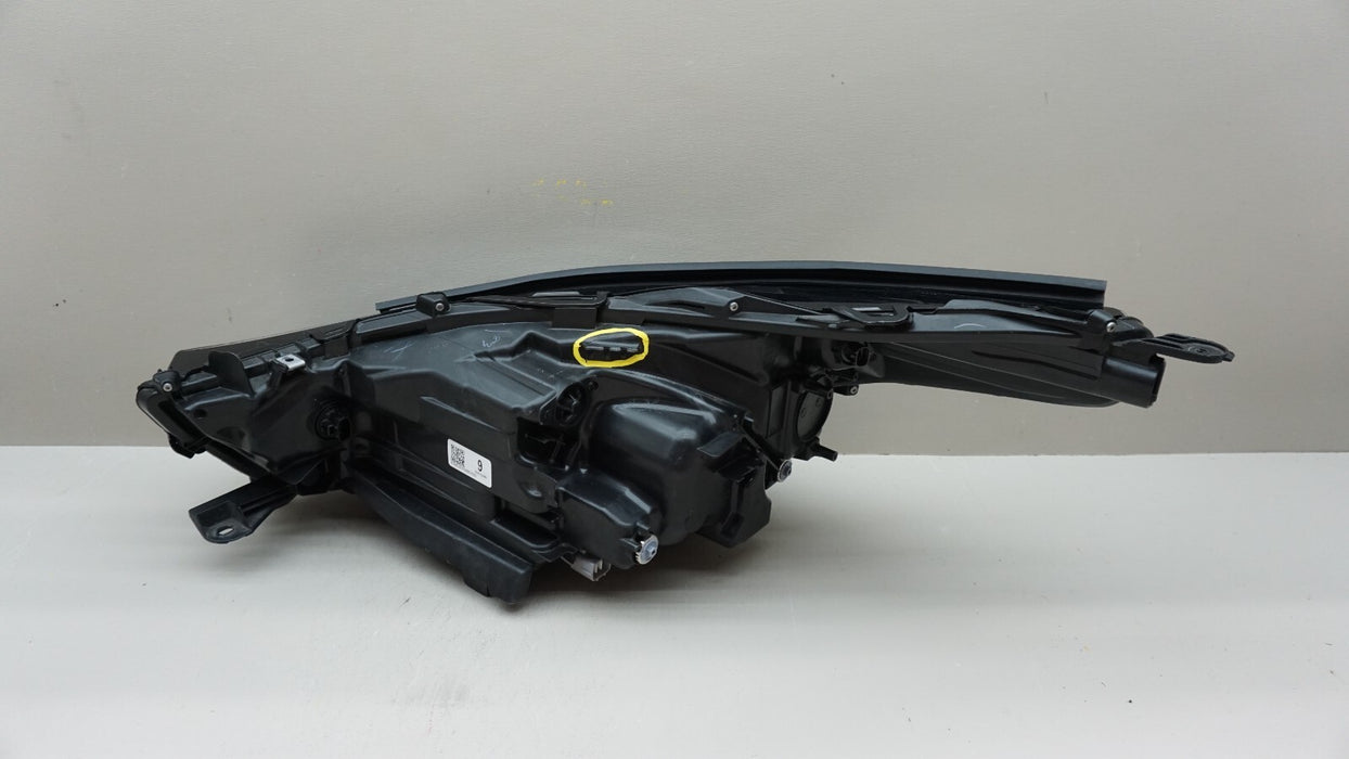 2020-2023 TOYOTA HIGHLANDER FRONT RIGHT PASSENGER SIDE HEADLIGHT LED OEM