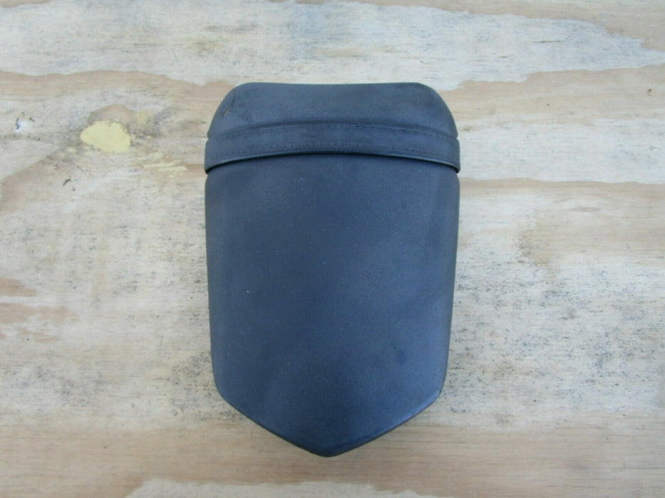 2004 2005 2006 YAMAHA YZF-R1 REAR BACK PASSENGER LEATHER SEAT CUSHION PAD OEM