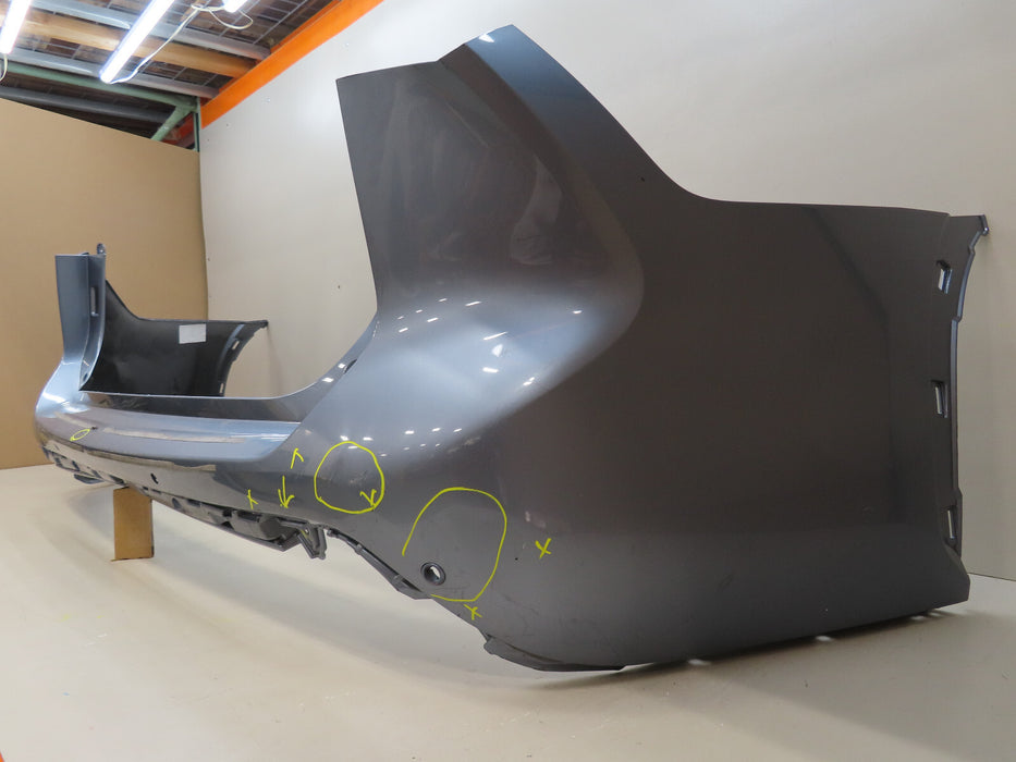 2020 2021 TOYOTA HIGHLANDER REAR BUMPER COVER OEM 52159-0E170
