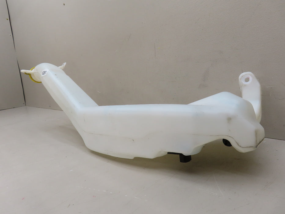 DODGE DURANGO/JEEP GRAND CHEROKEE WASHER RESERVOIR TANK OEM