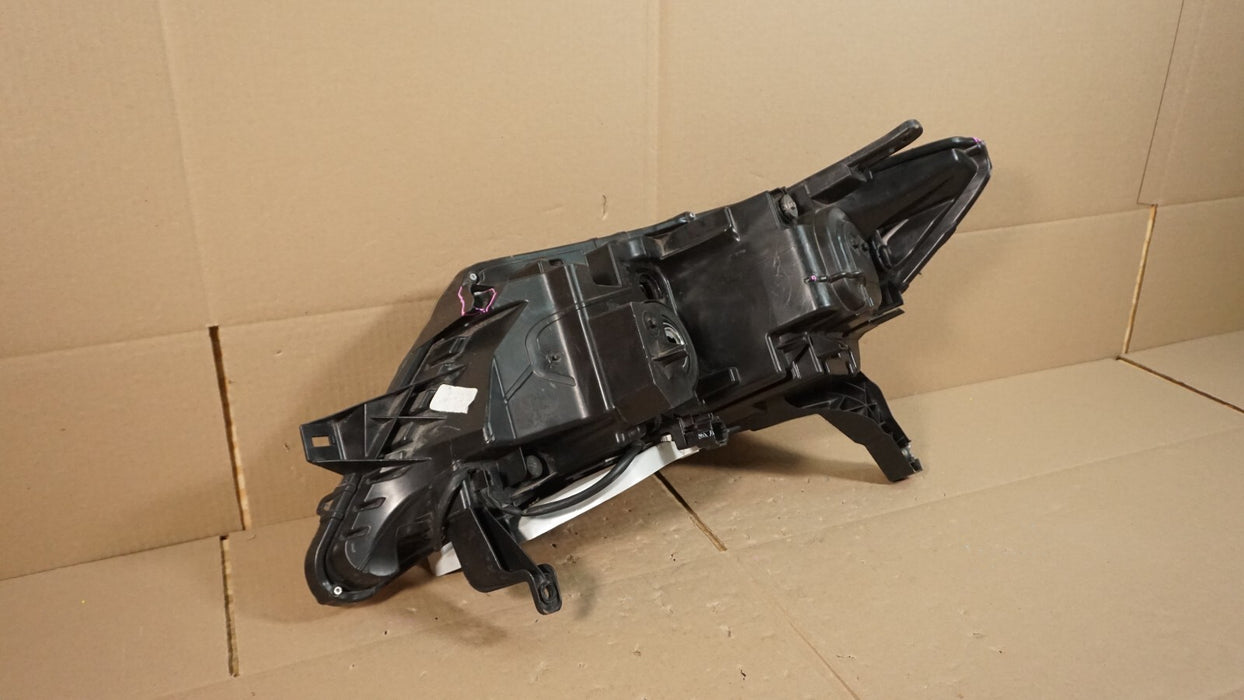 2017-2020 NISSAN PATHFINDER FRONT RIGHT RH PASSENGER SIDE HEADLIGHT HALOGEN OEM