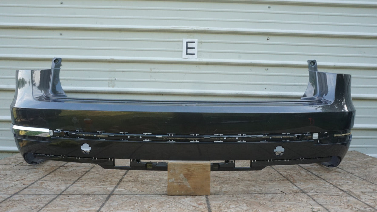 2017-2019 BENTLEY BENTAYGA REAR BUMPER COVER OEM 36A807301QBS1 17 18 19
