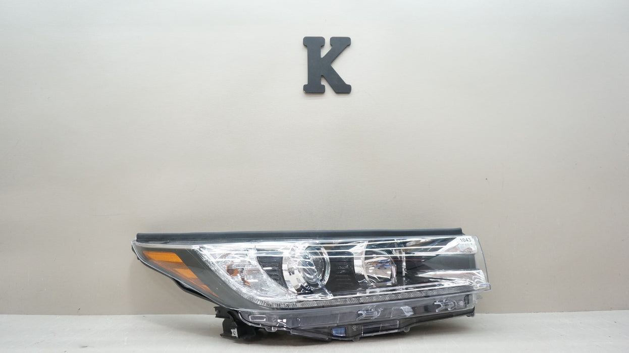 2017-2019 TOYOTA HIGHLANDER RIGHT SIDE HALOGEN WITH LED HEADLIGHT AFTERMARKET