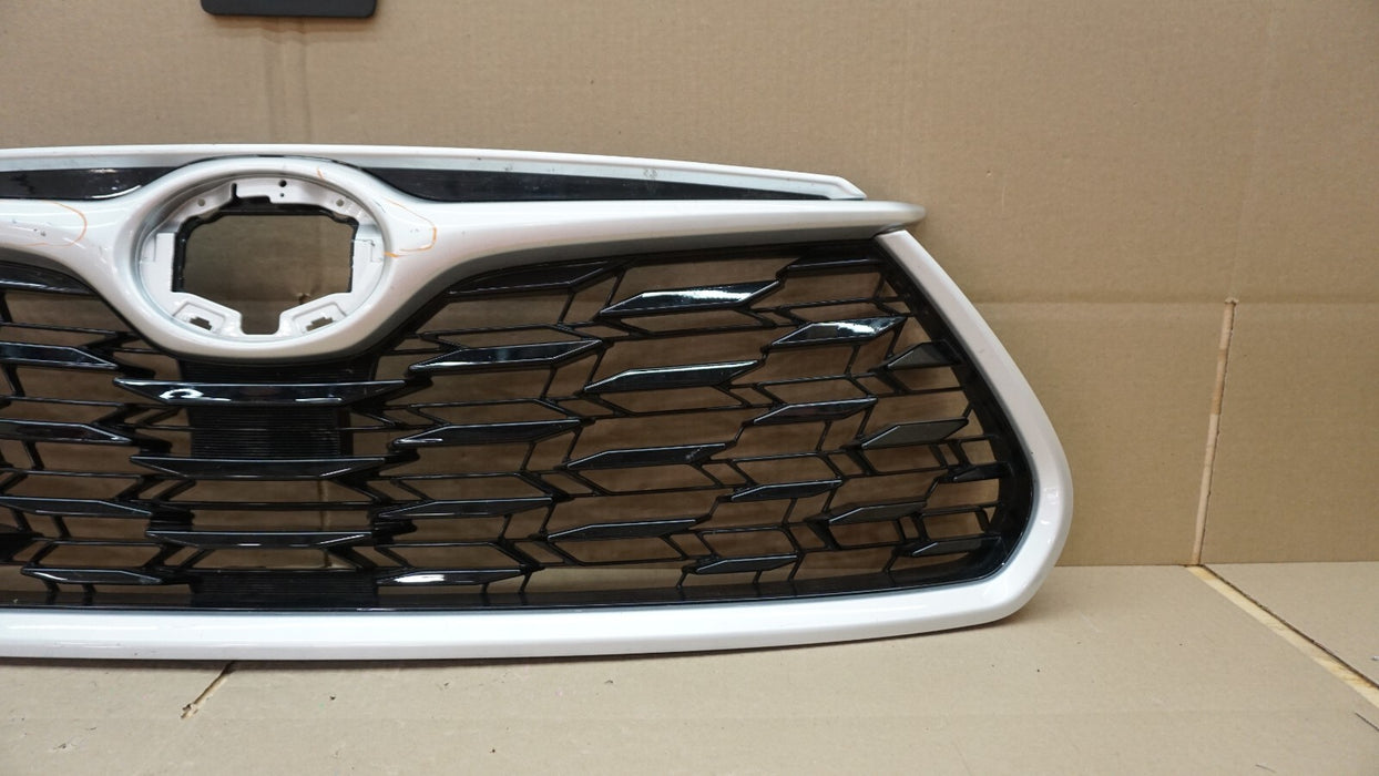 2020-2022 TOYOTA HIGHLANDER FRONT BUMPER MAIN GRILL GRILLE OEM 20 21 22