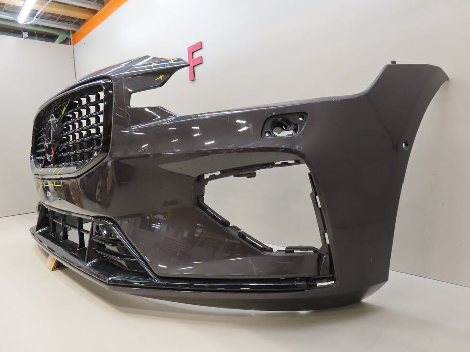 2018-2020 VOLVO V60 S60 FRONT BUMPER COVER W/LOWER GRILLE W/GRILLE OEM