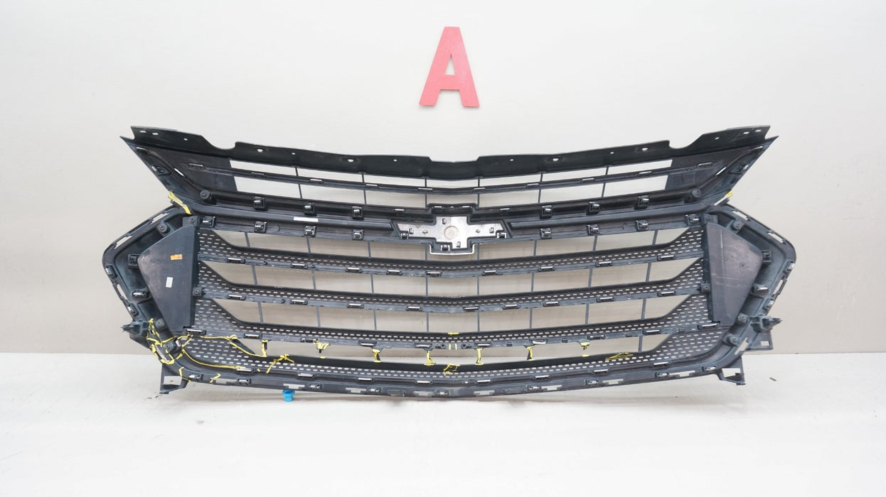 2018-2021 CHEVROLET TRAVERSE FRONT BUMPER RADIATOR GRILLE OEM 84344488 *DAMAGED*
