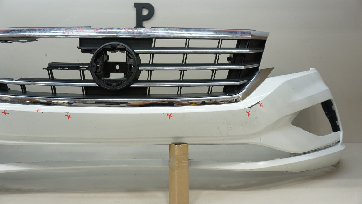2019-2021 VOLKSWAGEN JETTA FRONT BUMPER COVER OEM 19 20 21