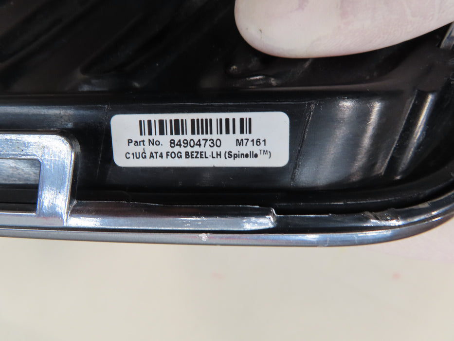 2020-2021 GMC ACADIA FRONT LEFT DRIVER SIDE FOG LIGHT COVER BEZEL OEM 84904730