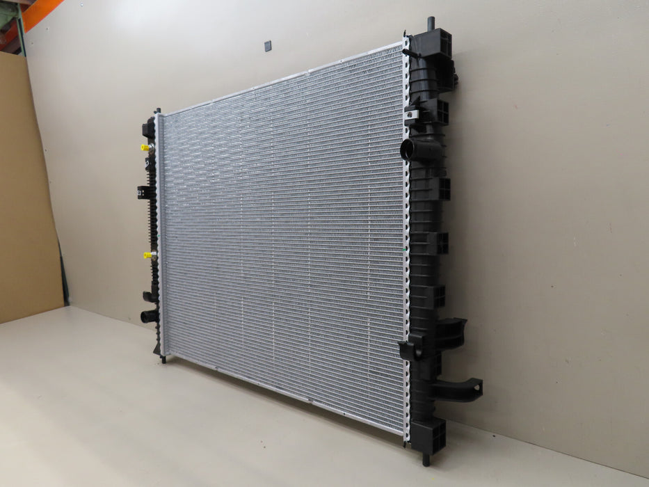 2018-2021 CHEVROLET TRAVERSE 3.6L ENGINE COOLANT RADIATOR OEM 86801855