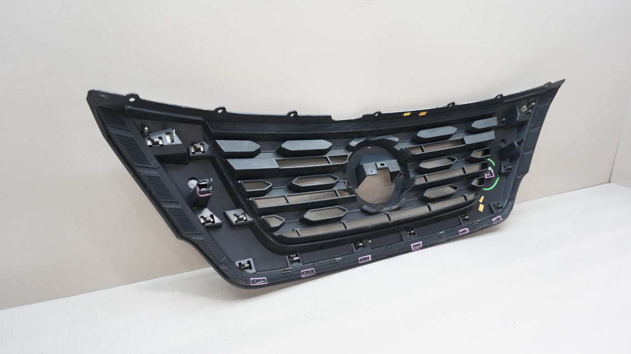 2017-2020 NISSAN PATHFINDER FRONT BUMPER RADIATOR GRILLE OEM 62310-9PF1A