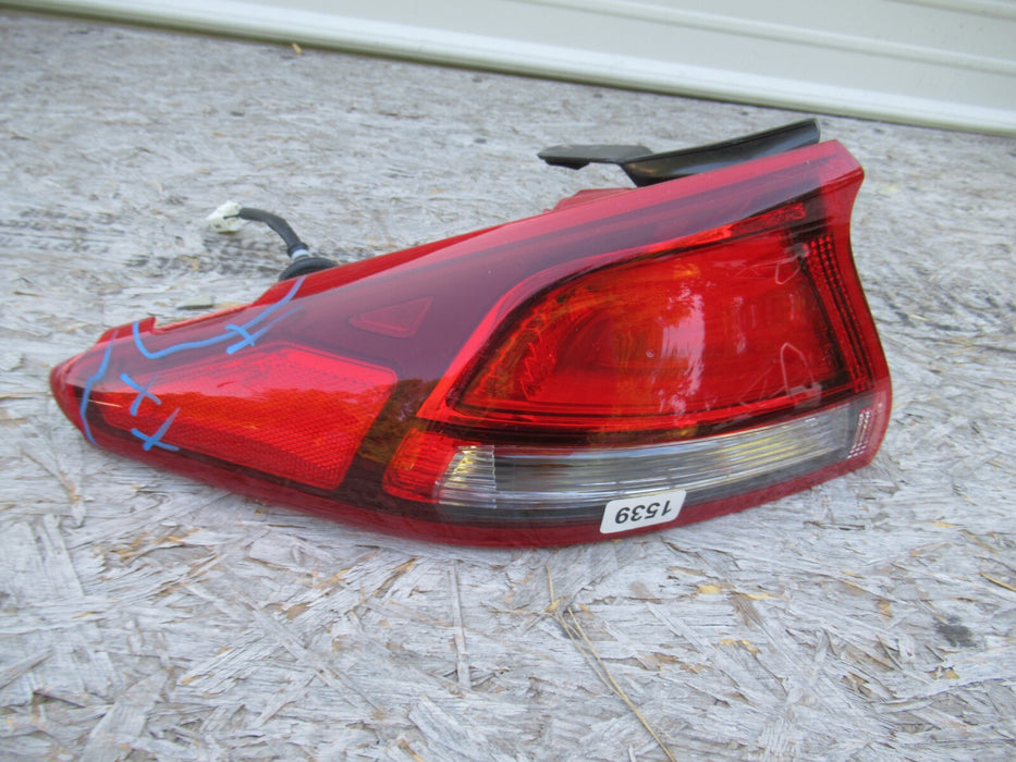 2017-2020 HYUNDAI IONIQ REAR LEFT DRIVER SIDE TAIL LIGHT HALOGEN LAMP 18 19 OEM