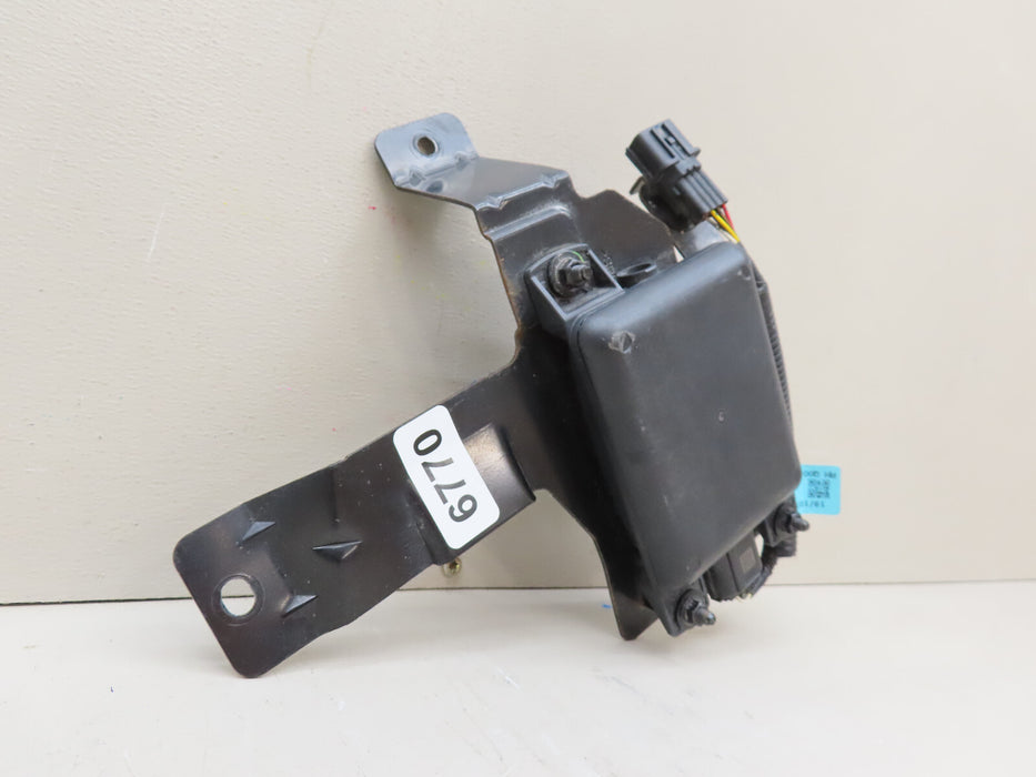 2016-2018 HYUNDAI ELANTRA RIGHT REAR BLIND SPOT RADAR MODULE OEM 95821-F2200