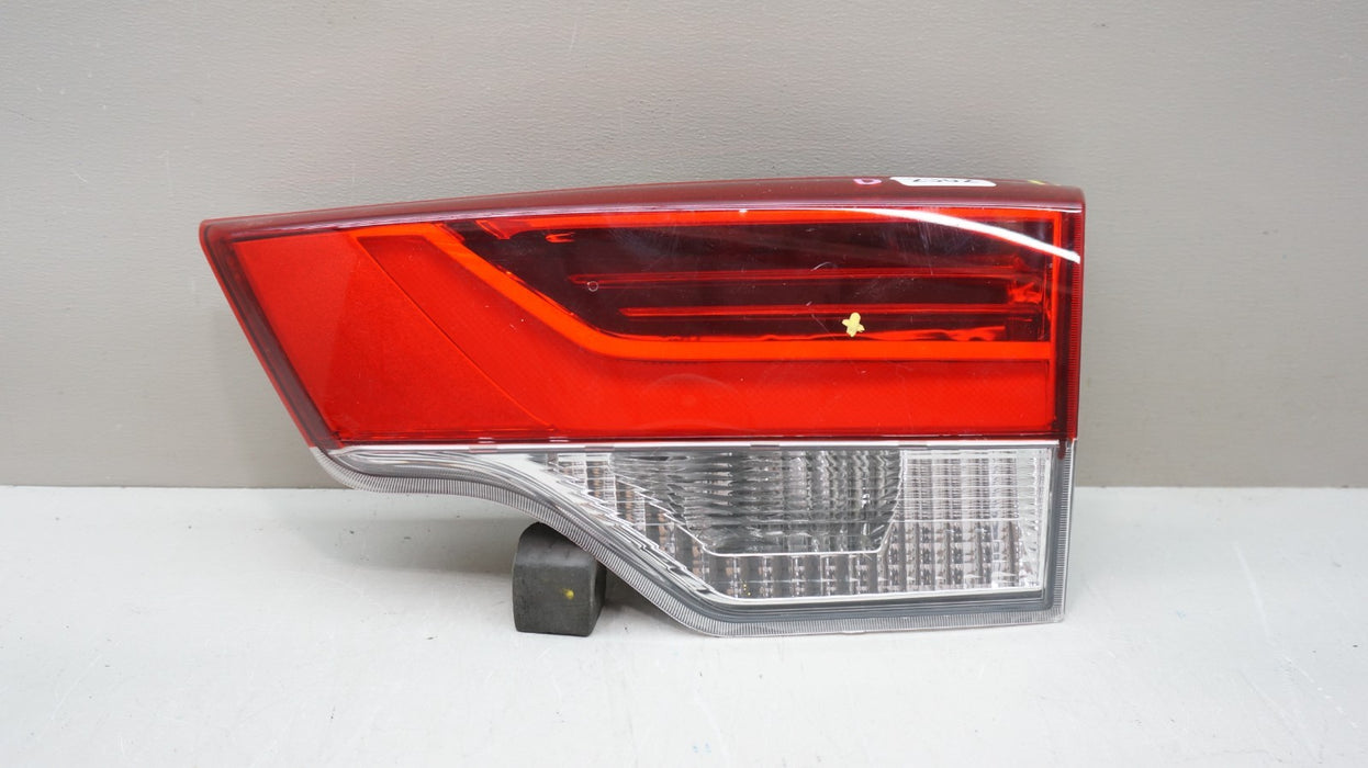2017-2019 TOYOTA HIGHLANDER REAR RIGHT SIDE INNER TAIL LIGHT AFTERMARKET CAPA