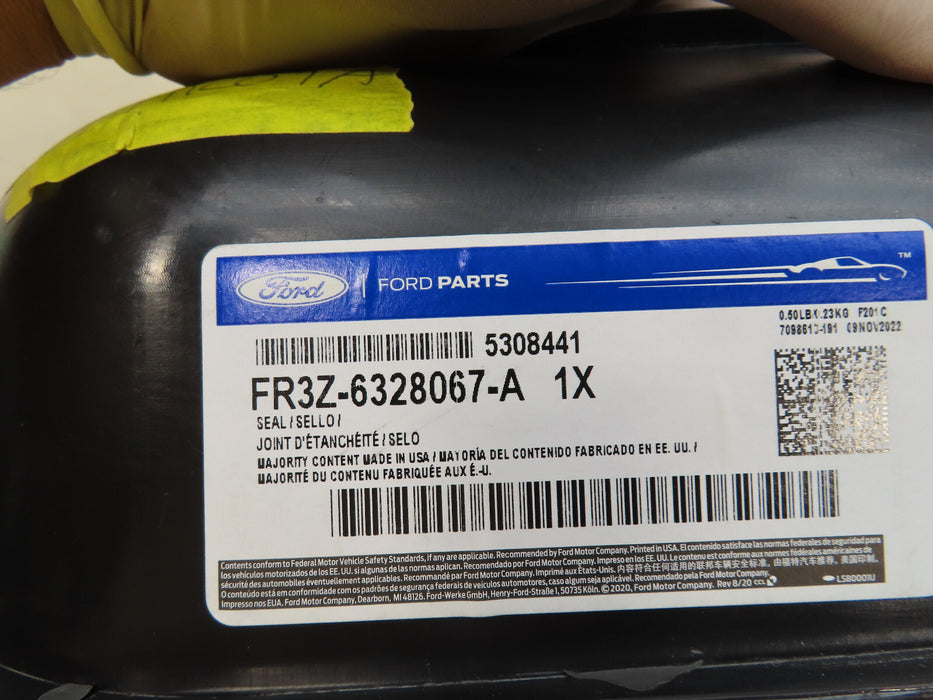 2015-2023 FORD MUSTANG REAR FUEL FILTER HOUSING SEAL OEM FR3Z-6328067-A