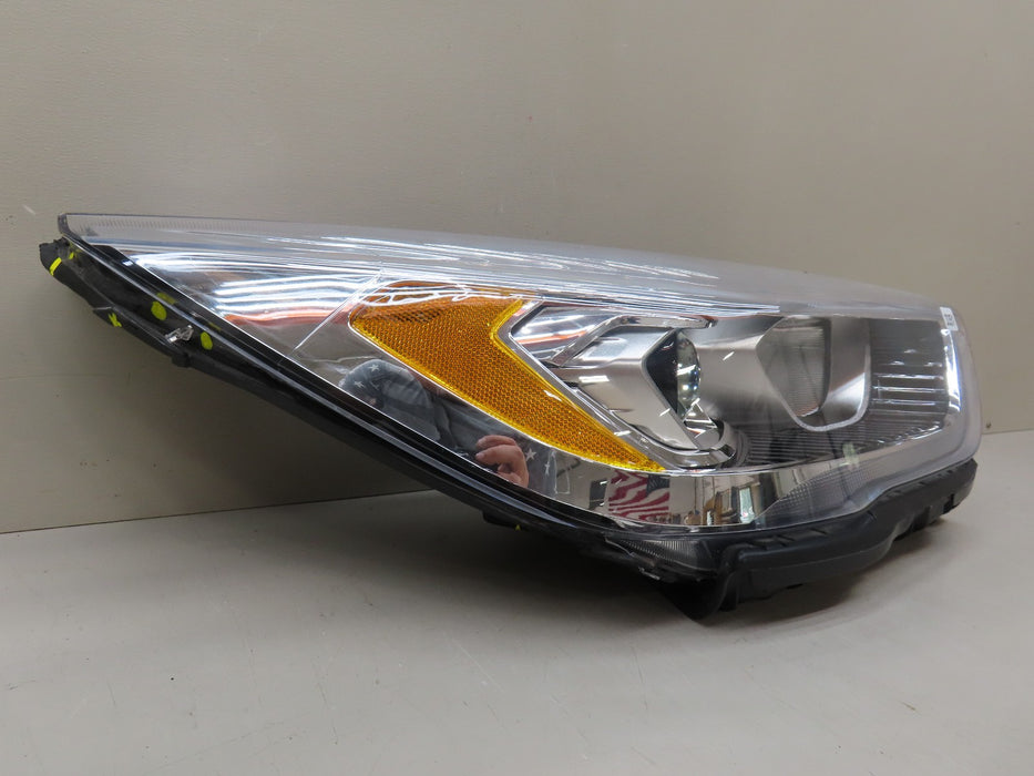 2017-2019 FORD ESCAPE FRONT RIGHT PASSENGER HEADLIGHT HALOGEN OEM
