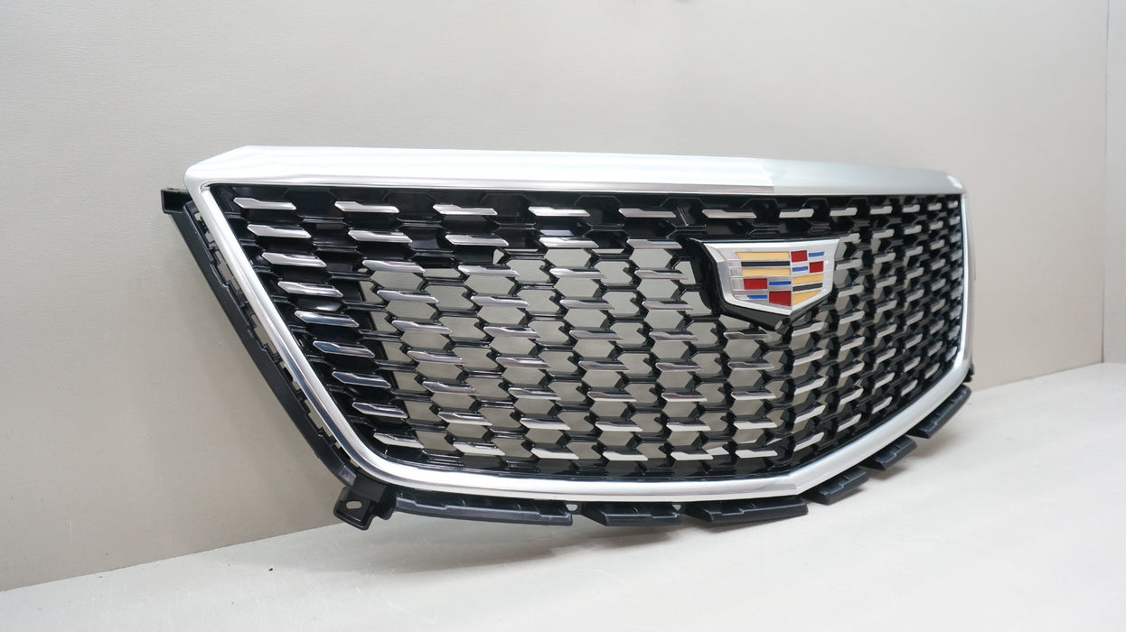 2020-2025 CADILLAC XT5 FRONT BUMPER RADIATOR GRILLE OEM 84724564 *NEW*
