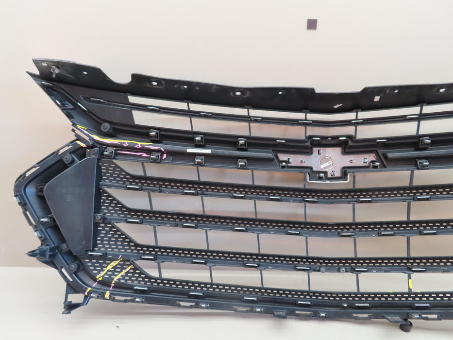 2018 2019 2020 2021 CHEVROLET TRAVERSE FRONT RADIATOR GRILLE GRILL OEM