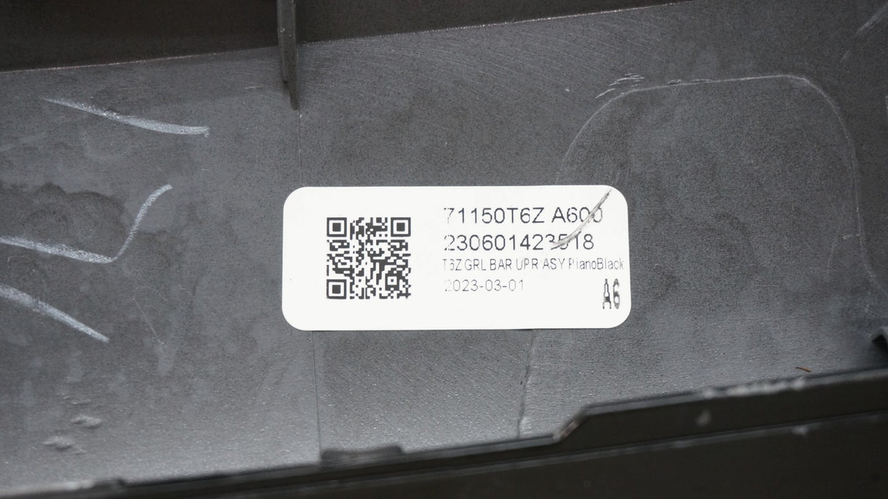 2017-2020 HONDA RIDGELINE FRONT UPPER GRILLE MOLDING TRIM OEM 71151-T6Z-A500