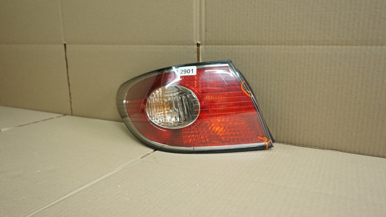 2002-2004 LEXUS ES300 REAR LEFT DRIVER SIDE OUTER TAIL LIGHT LAMP OEM 02 03 04