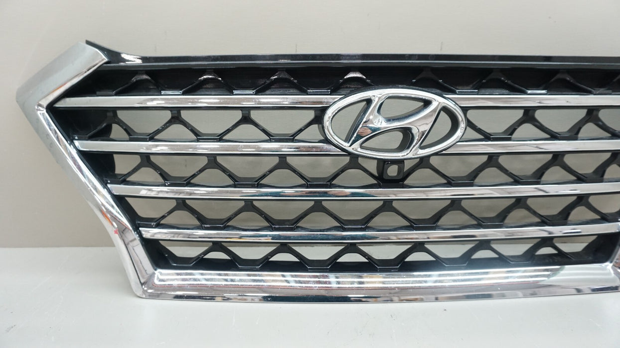 2019-2020 HYUNDAI TUCSON GRILL W/EMBLEM CAMERA HOLE 86351-D3610 OEM