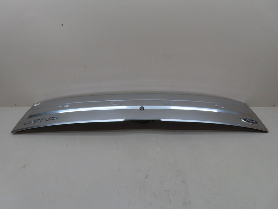 2013-2019 FORD FLEX LIMITED TAILGATE MOLDING W/ CAMERA OEM DA83-74402A30-AGW