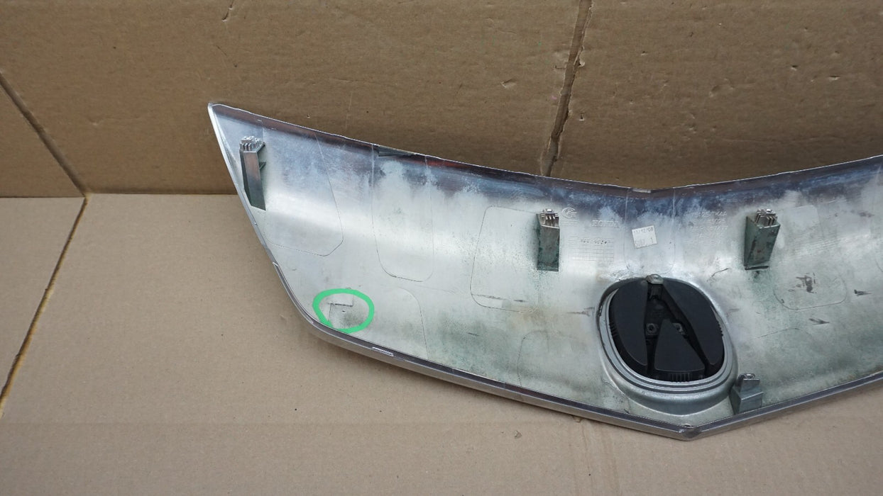 2009-2011 ACURA TL FRONT CENTER CHROME GRILLE COVER OEM
