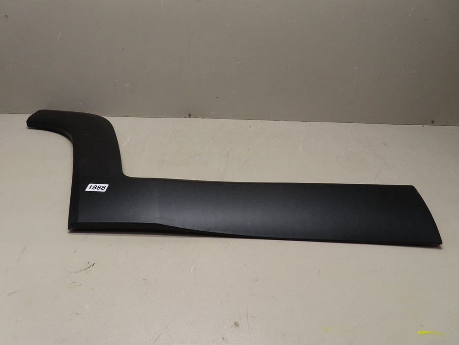 2016-2018 JEEP RENEGADE REAR RIGHT EXTERIOR DOOR LOWER MOLDING TRIM OEM 10149037