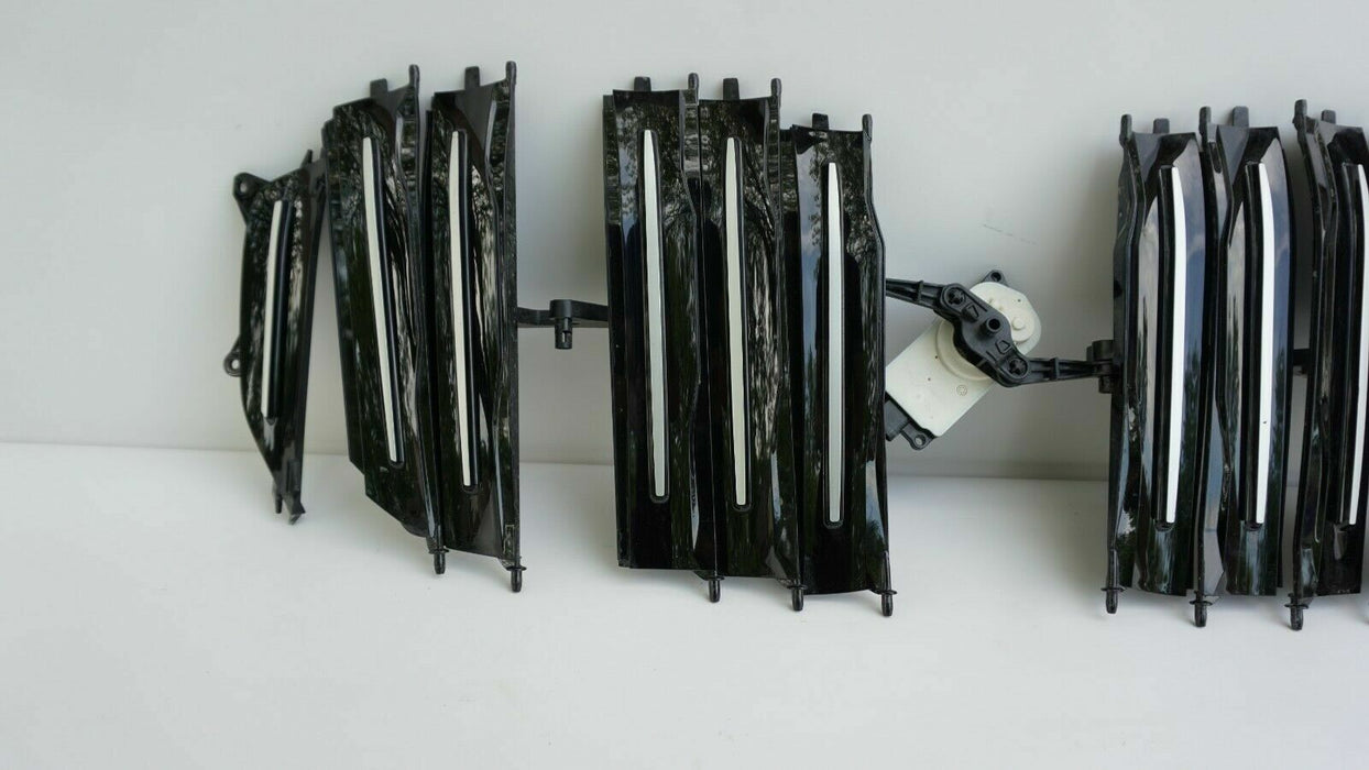 2019-2020 BMW X5 G05 FRONT CENTER BUMPER GRILL GRILLE SHUTTER 5113226775 OEM