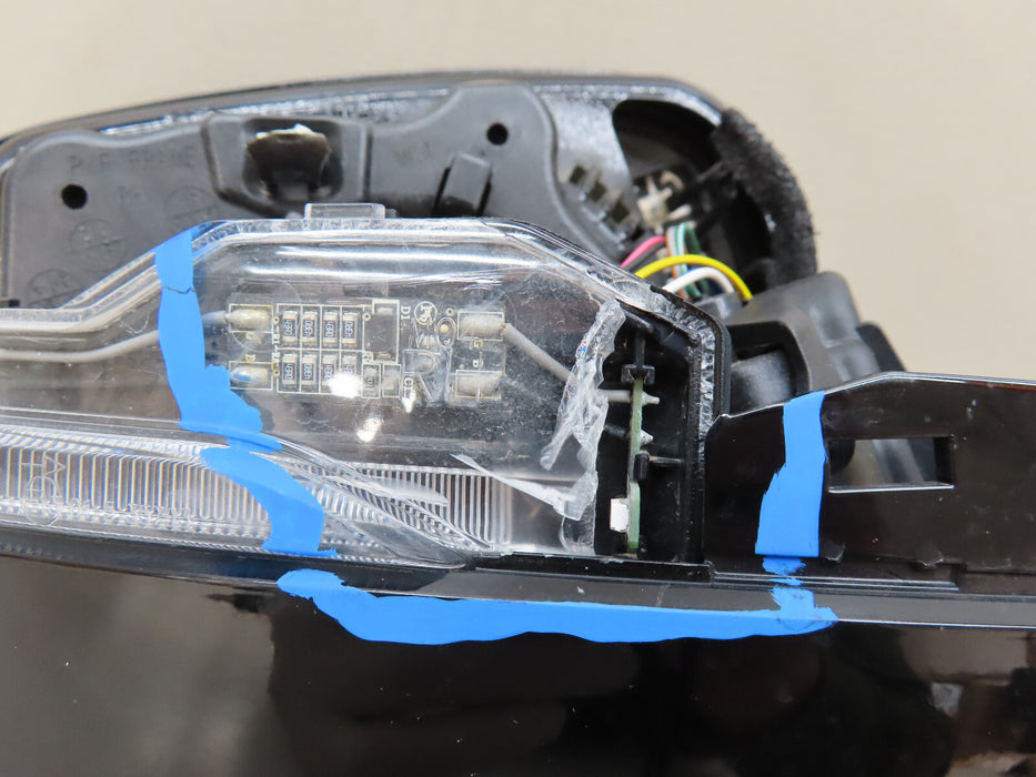 2021-2023 KIA SORENTO FRONT RIGHT PASSENGER SIDE MIRROR OEM