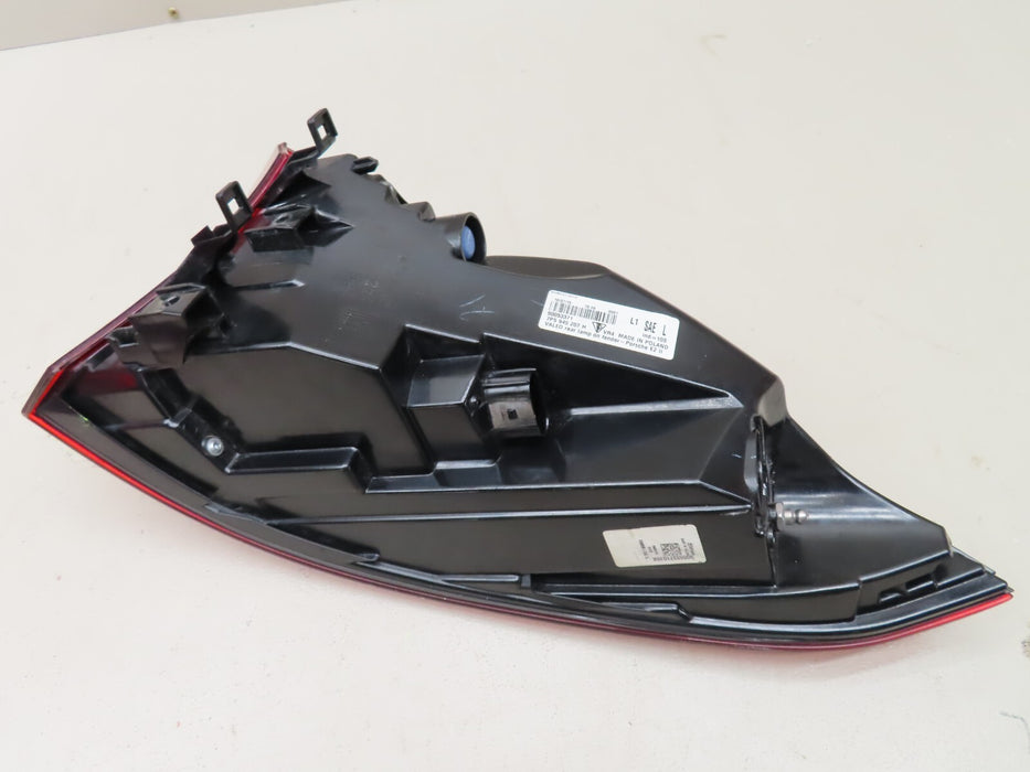 2015-2016 PORSHE CAYENNE REAR LEFT DRIVER SIDE TAILLIGHT LAMP ASSEMBLY OEM