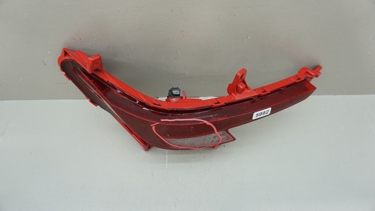 2019-2020 HYUNDAI ELANTRA REAR RH RIGHT PASSENGER SIDE REFLECTOR OEM 166-60276L