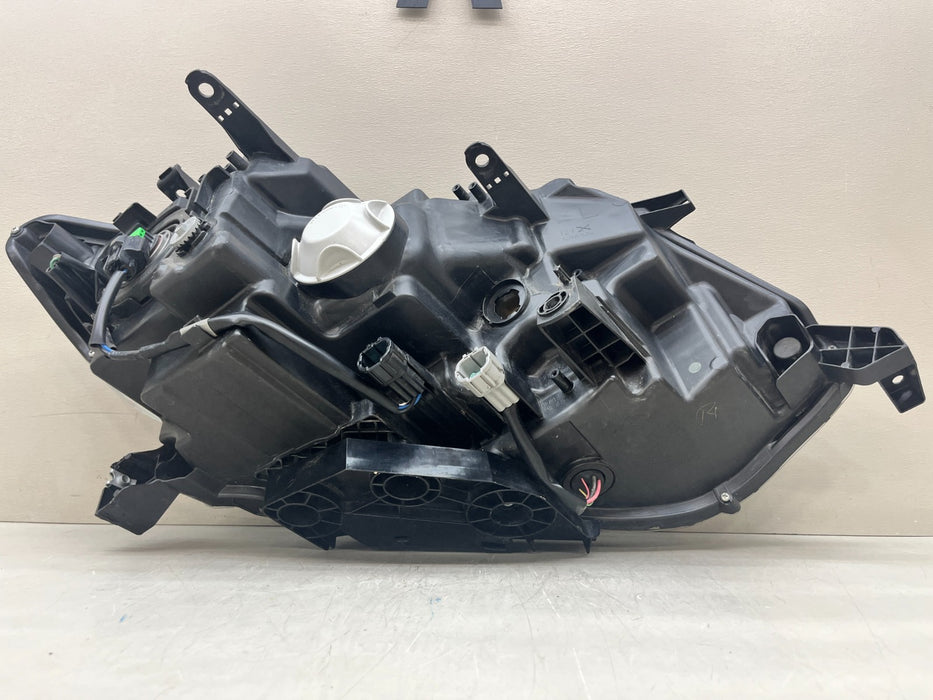 2017-2020 NISSAN ROGUE HALOGEN LEFT DRIVER HEADLIGHT OEM