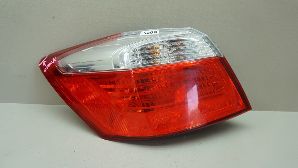 2013-2015 HONDA ACCORD 4DR SEDAN REAR LEFT DRIVER SIDE OUTER TAIL LIGHT LAMP OEM