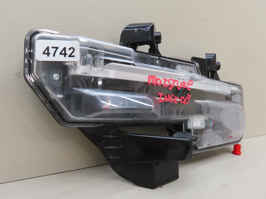 2020-2022 MAZDA CX-30 FRONT RIGHT PASSENGER SIDE FOG LIGHT DRL OEM DFR5-51060